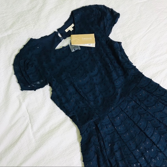 Francesca's Collections Dresses & Skirts - FRANCESCA’S NAVY CAP-SLEEVE DRESS